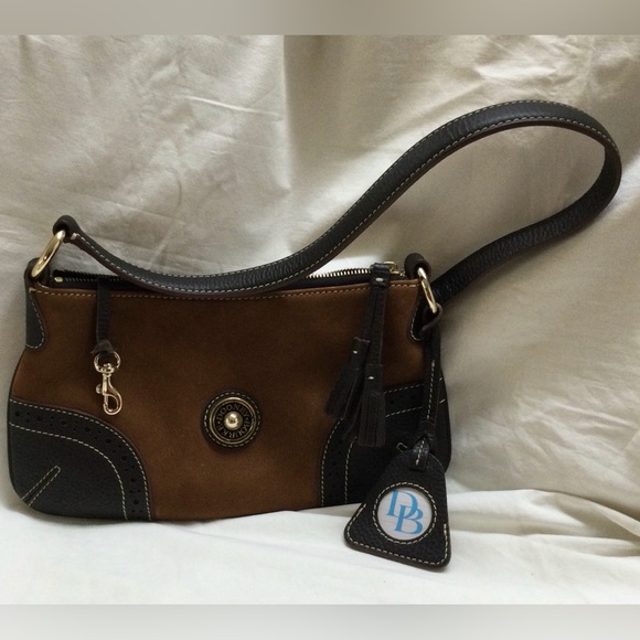 NWOT Dooney & Bourke shoulder purse. Light brown suede - Picture 2 of 16